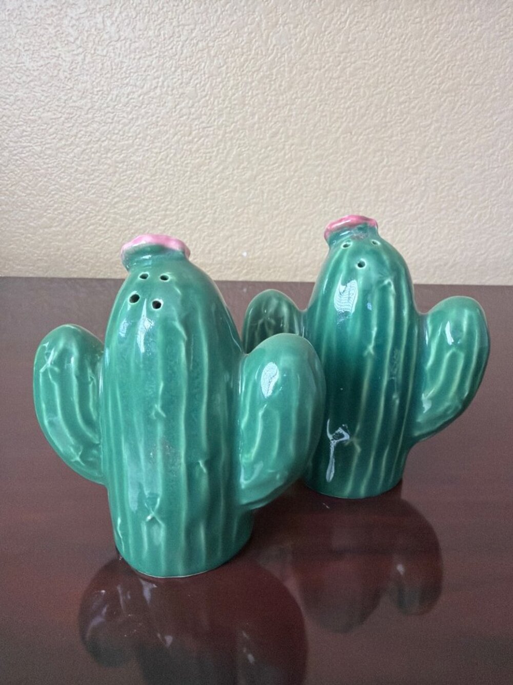 4 Piece Lot Treasure Craft Saguaro Cactus Ceramic S & P Shaker Spoon Rest Bowl - Picture 9 of 15